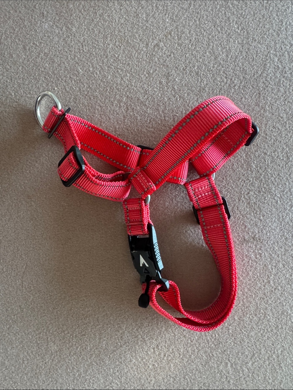 Atlas Lifetime Dog Harness Adjustable Ruby Reflective Stitching Magnet Close M
